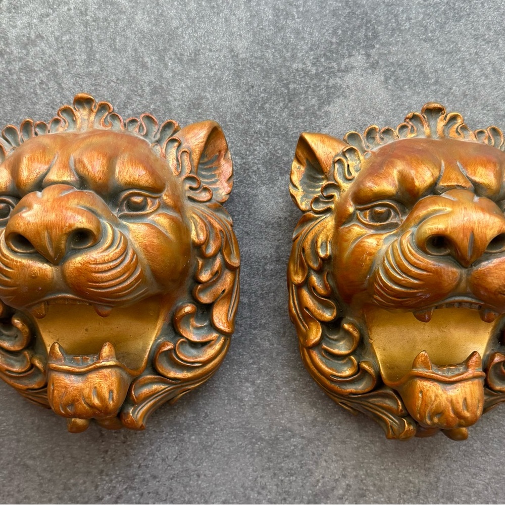 Gold Lion Head Wall Decor